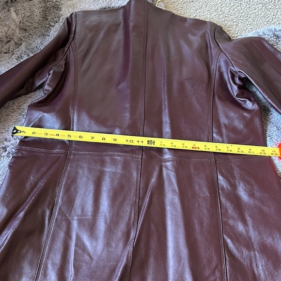 Neiman Marcus 4 button long leather Burgundy wine button two pocket jacket XL - Picture 11 of 17